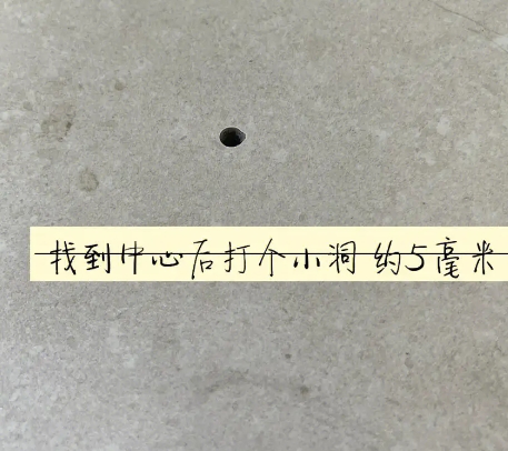 双滦瓷砖空鼓维修公司专业解答在瓷砖铺贴过程中，如果砂料搅拌不均匀，将会带来以下问题